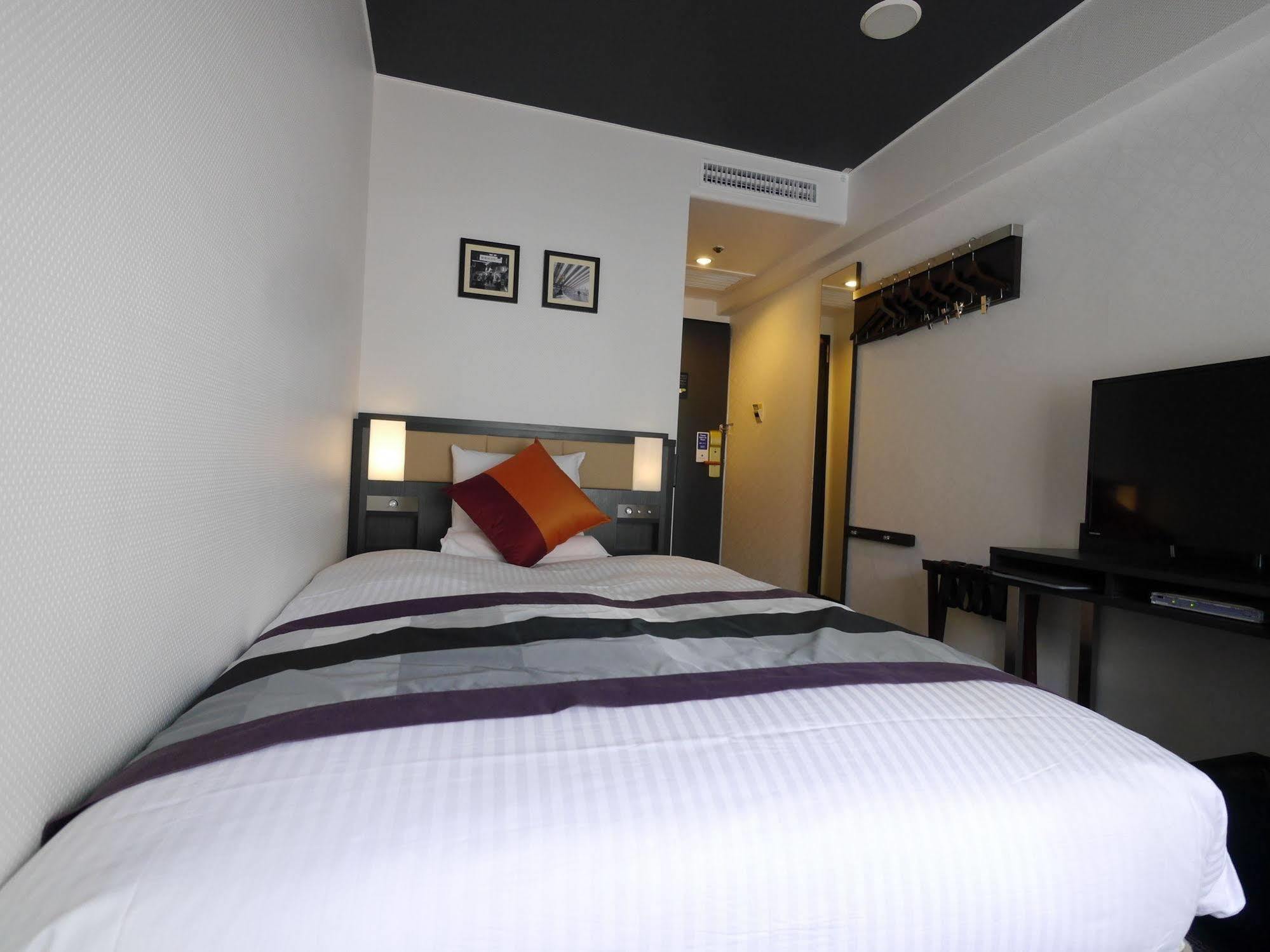Hotel Mystays Shinsaibashi Osaka Buitenkant foto