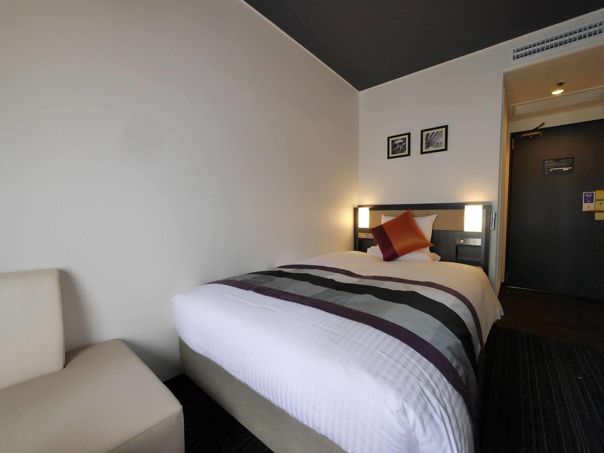 Hotel Mystays Shinsaibashi Osaka Buitenkant foto
